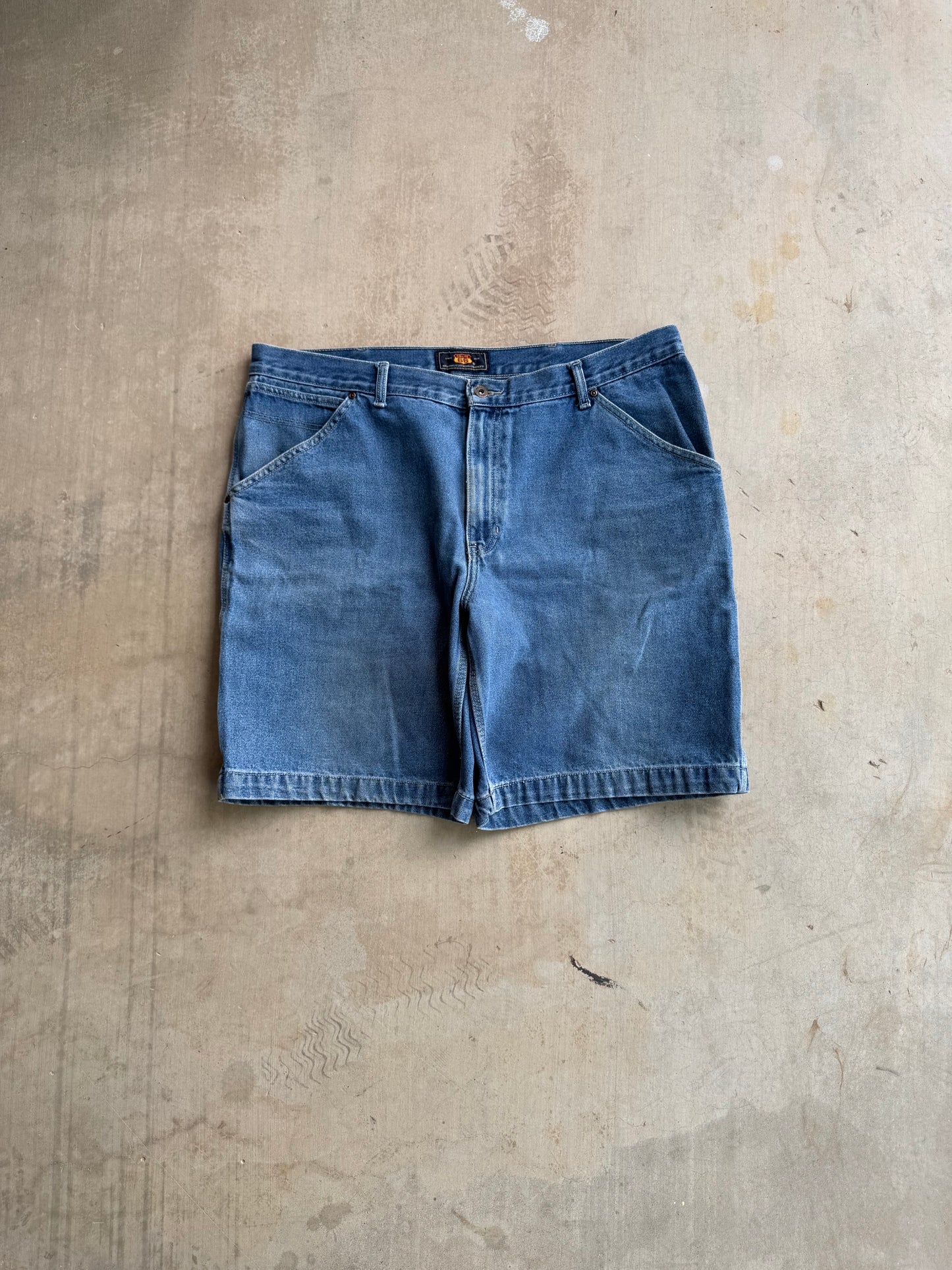 Carpenter jorts size 40