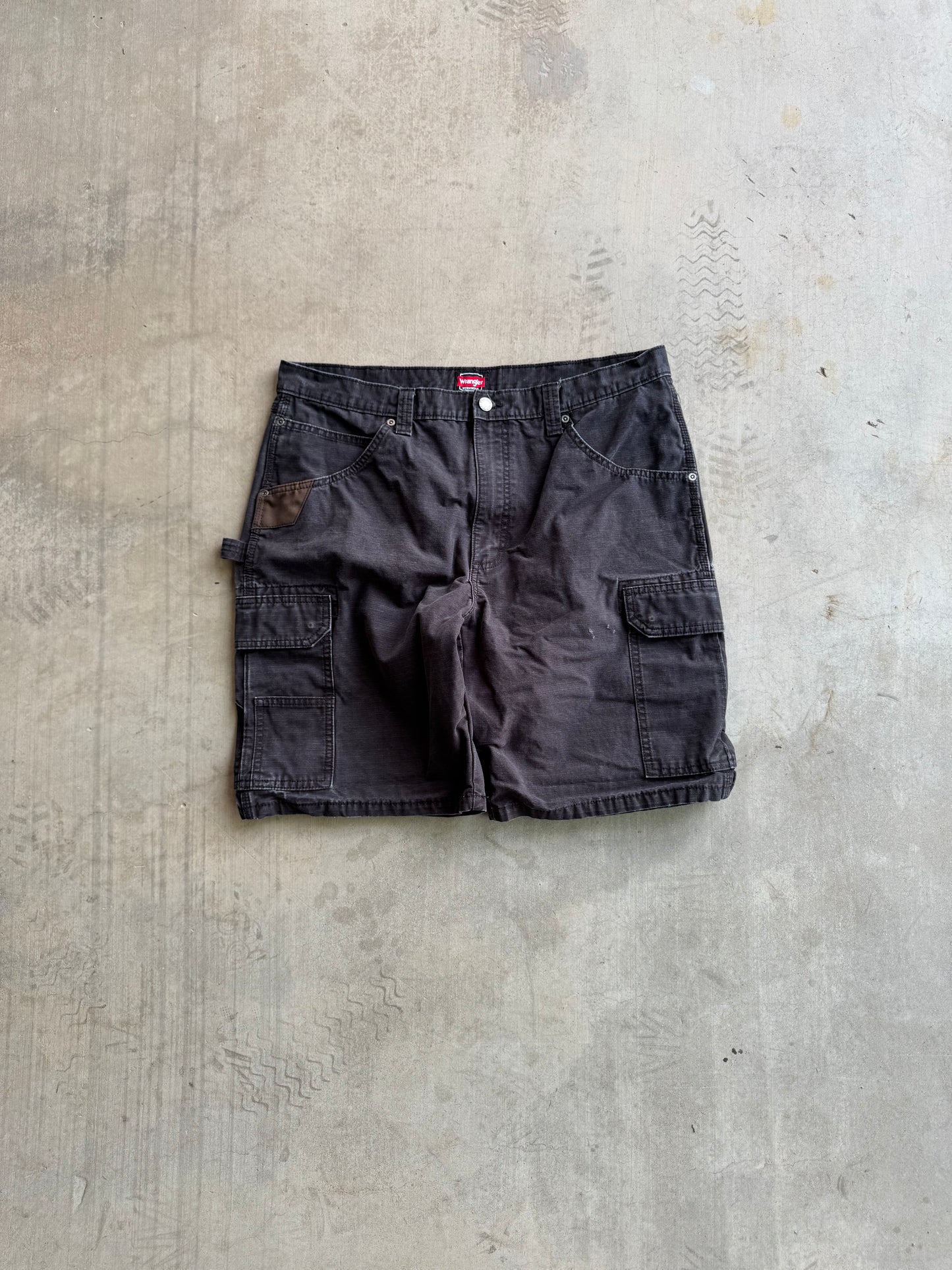 Wrangler carpenter shorts size 36