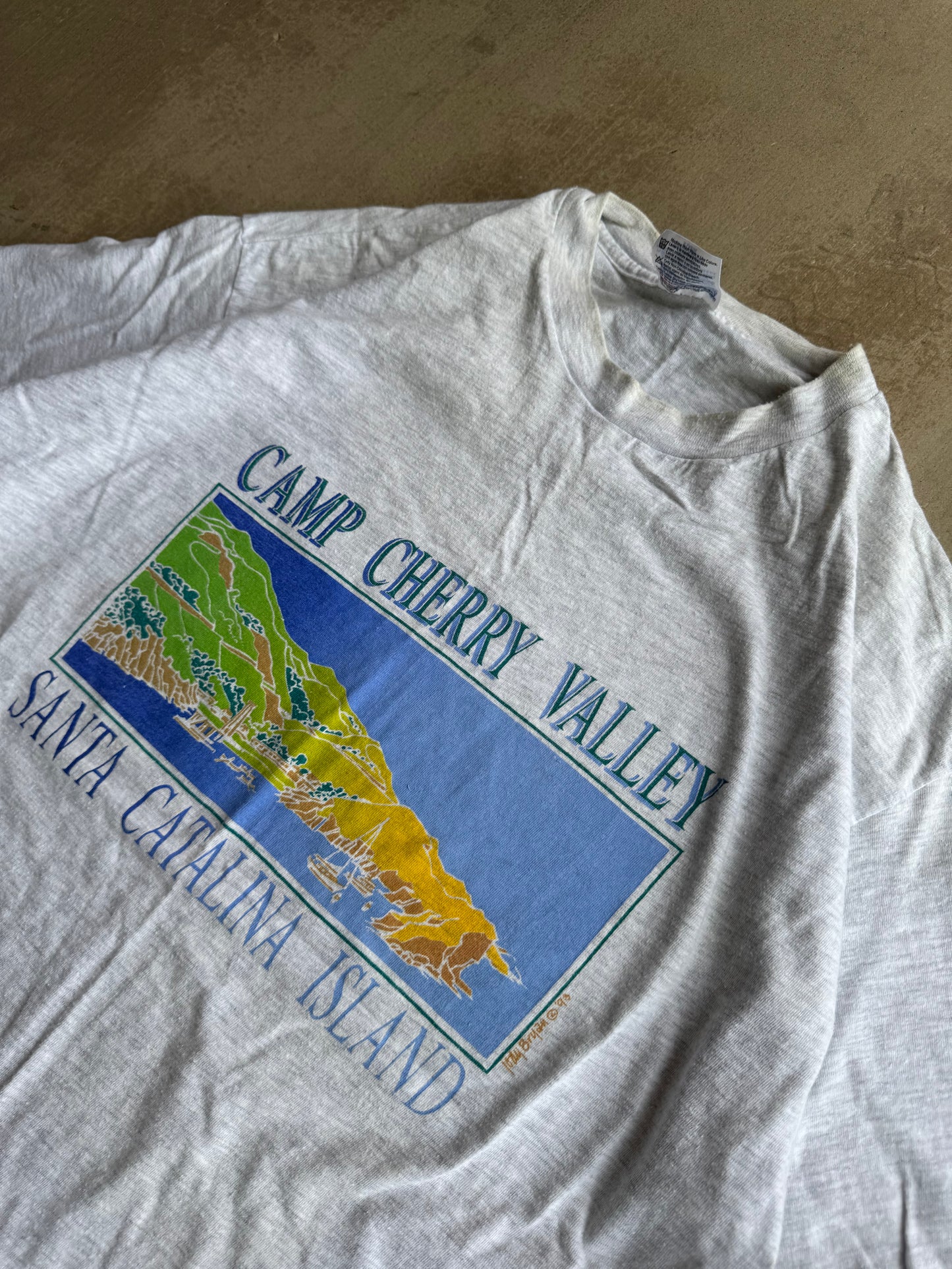 Santa Catalina Island T-shirt size XL