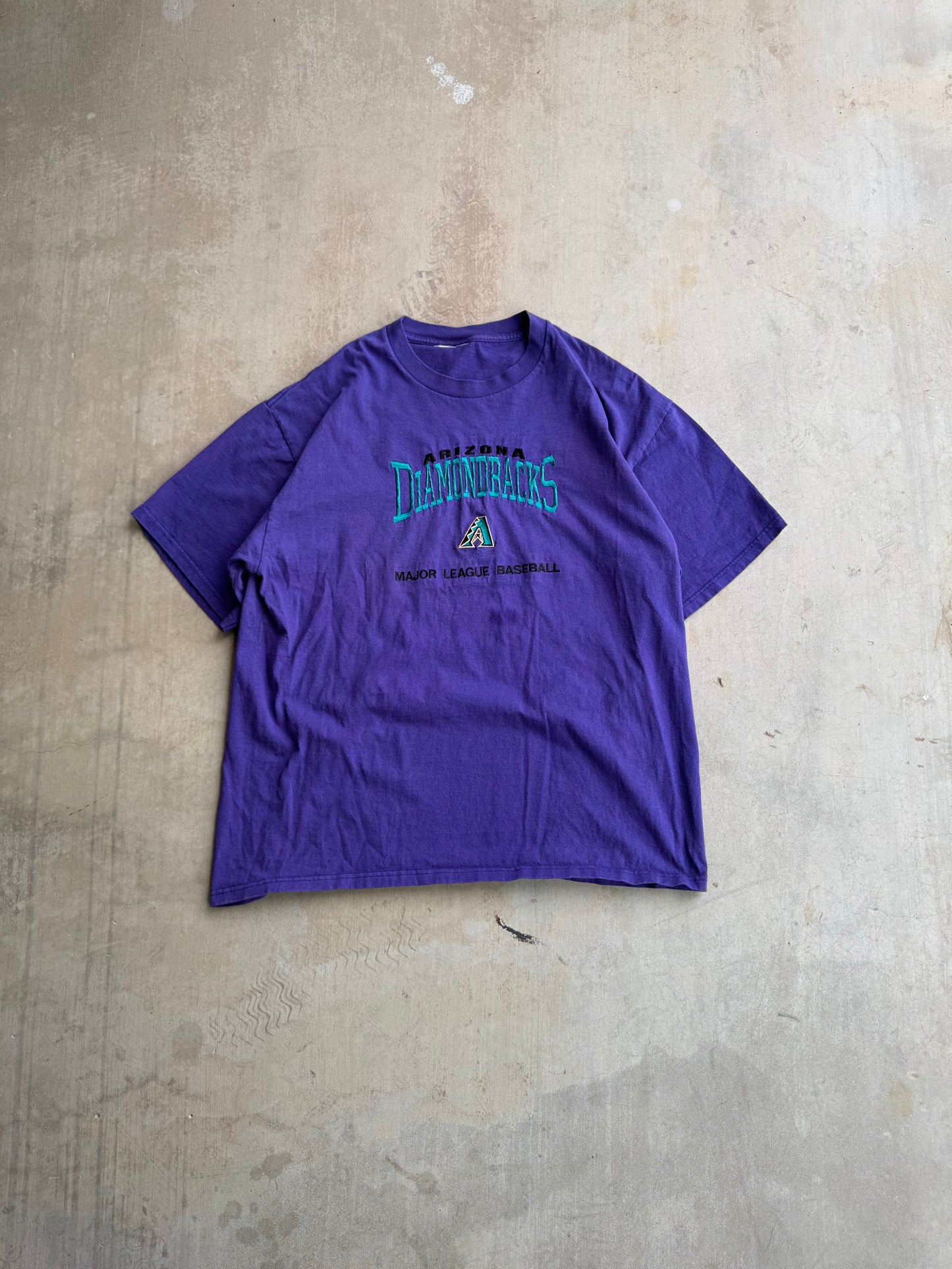 Diamondbacks T-shirt size XL