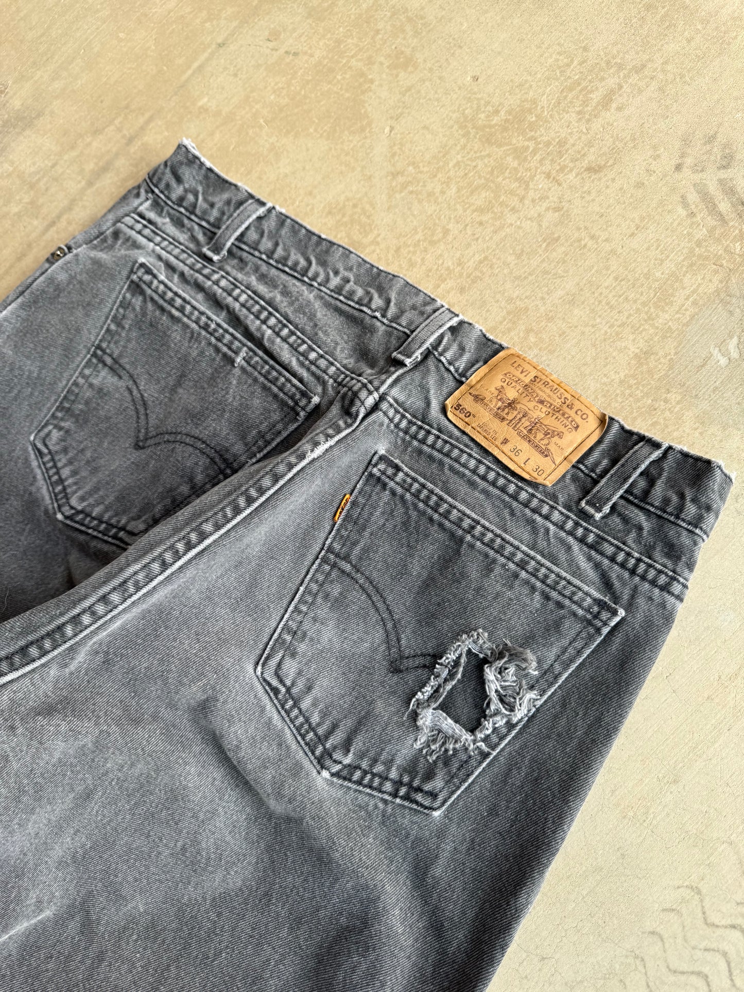 Orange Tab Levi’s 36x30