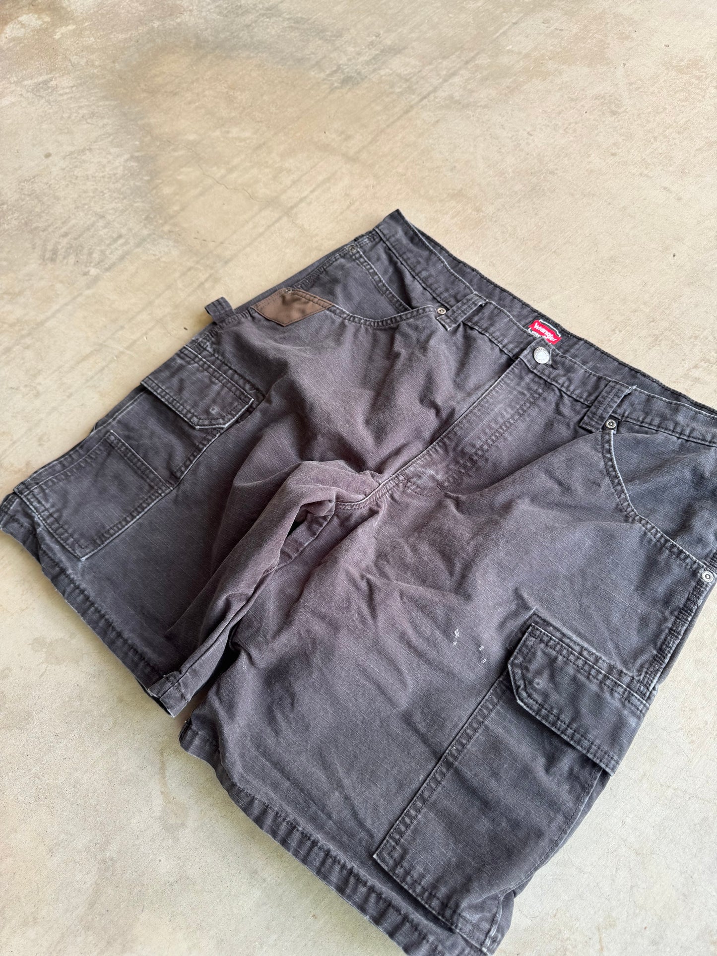 Wrangler carpenter shorts size 36