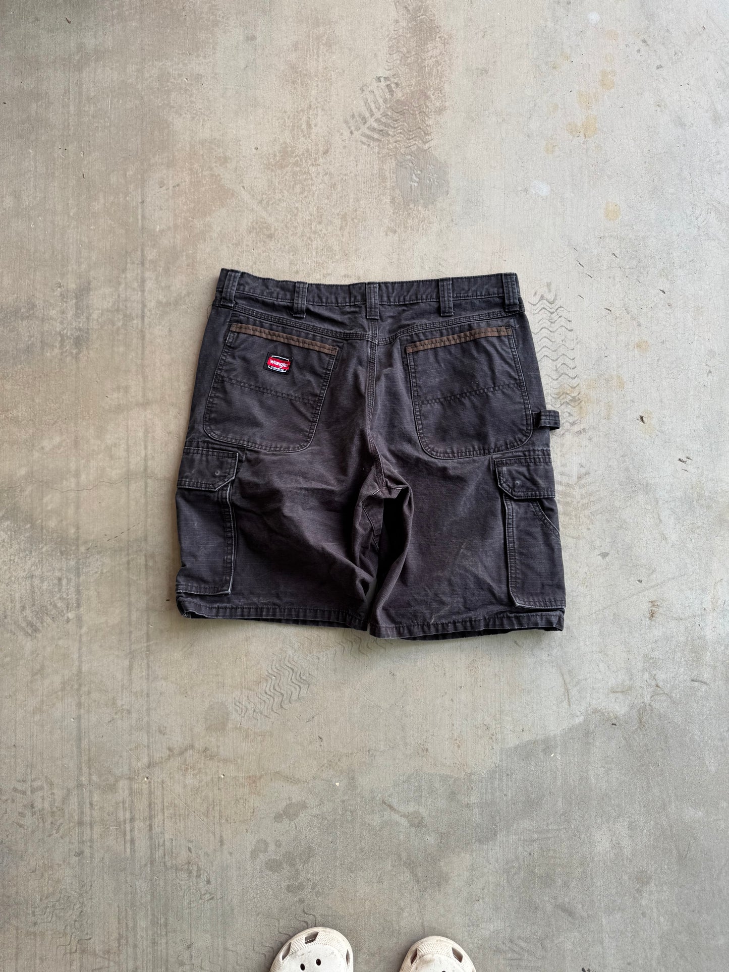Wrangler carpenter shorts size 36